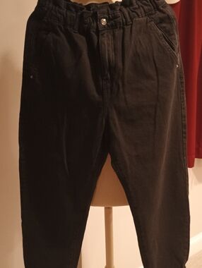 Zara High-Rise Black Women's Relaxed Jeans